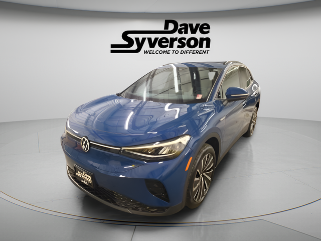 2025 Volkswagen ID.4 Pro in Mountain Lake Blue — front three-quarter view