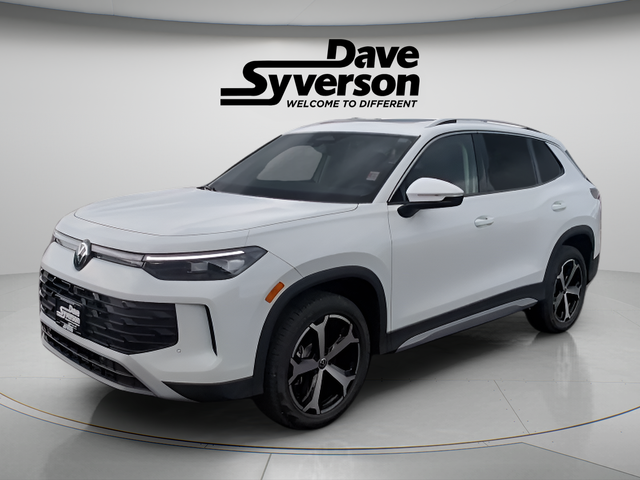 2026 Volkswagen Tiguan 2.0T SE in Pure White — front three-quarter view