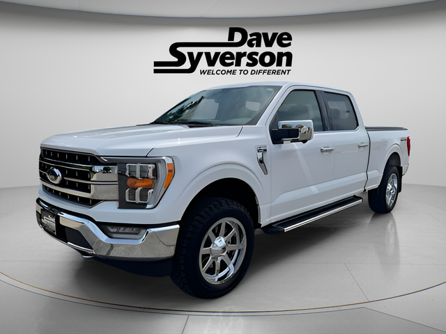 2022 Ford F-150 Lariat in Oxford White — front three-quarter view