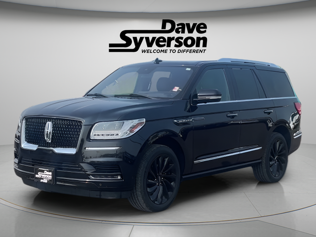 2020 Lincoln Navigator Reserve in Black — front three-quarter view